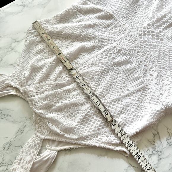 Chico’s Sz 0 White Eyelet Lace Handkerchief Hem Halter Dress Women’s Size Small - Picture 11 of 13